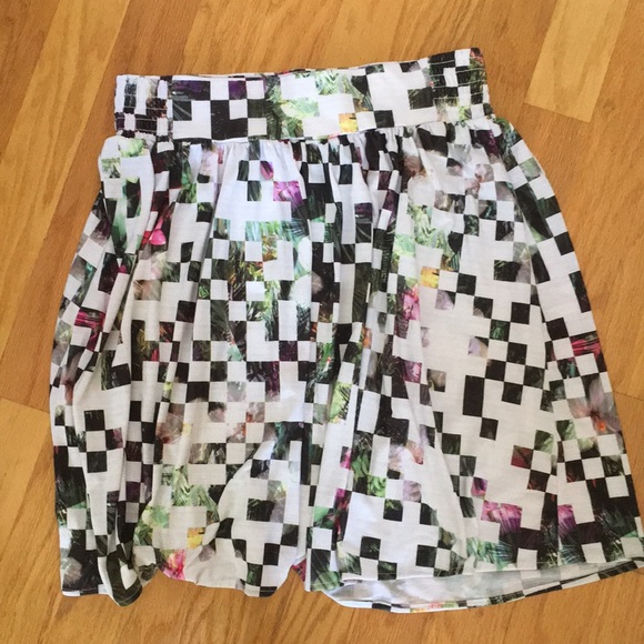 Lane Bryant Dresses & Skirts - Lane Bryant fun skirt